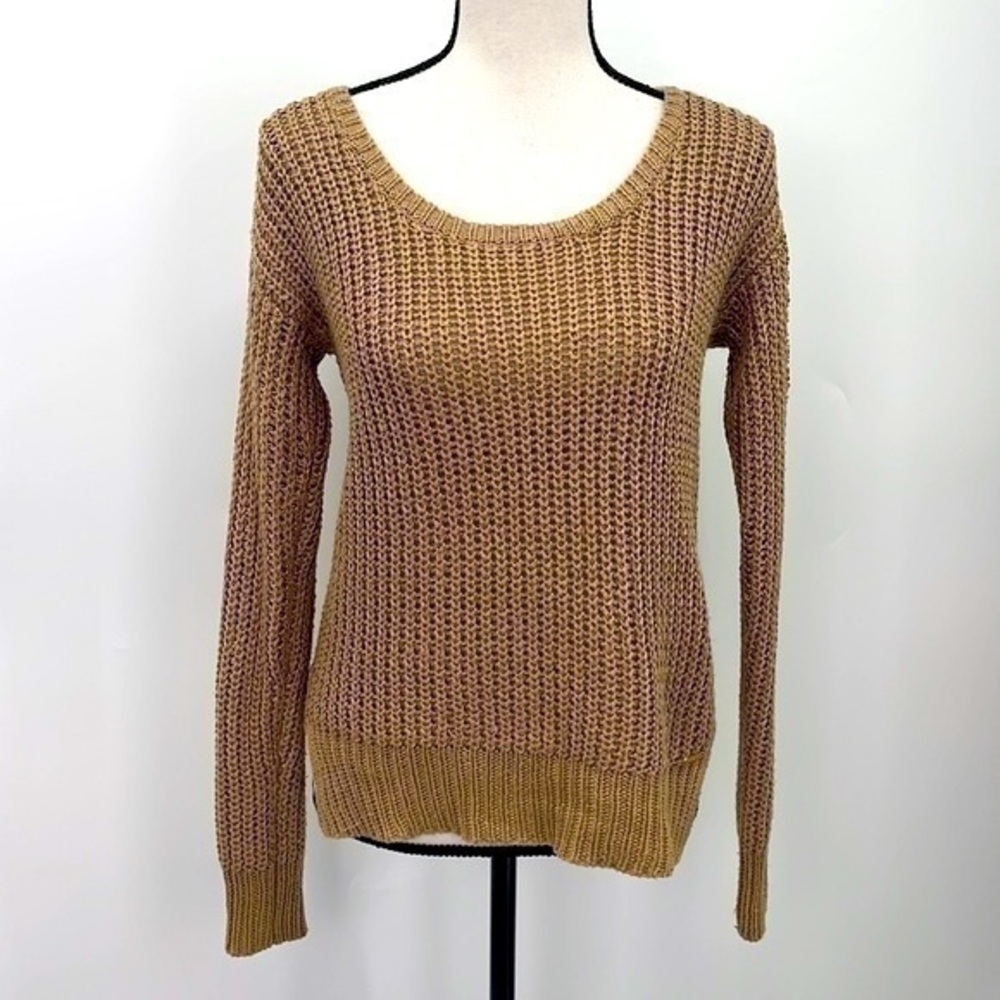 UEC Guess tan wide knit textured sweater split hem size small